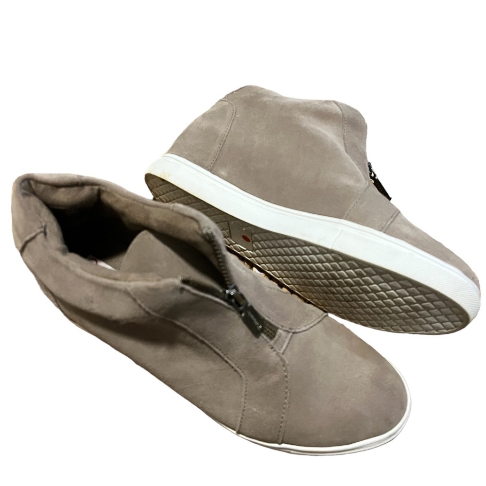 BLONDO - Suede Wedge Sneakers Sz 9